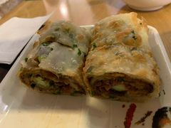 葱饼卷牛肉-台北楚楚园馅饼粥(虹桥南丰城店)