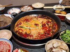 -四小区火锅·巷子里的重庆火锅(花照壁店)