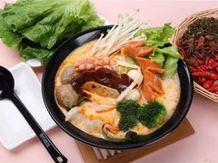 -金陵杨胖子·砂锅麻辣烫(金轮新天地店)