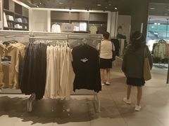 -H&M(鹏欣水游城店)