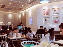 大堂-满记甜品(荟聚购物中心店)