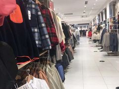 -优衣库(泉州中骏世界城店)