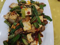 -乡土特色.冷锅鱼.牦牛肉汤锅