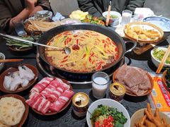 -四小区火锅·巷子里的重庆火锅(花照壁店)