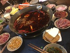 -星鸿社重庆老火锅(燃灯寺分店)