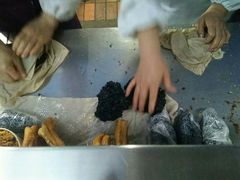 -芳婆糕团店(王府大街店)