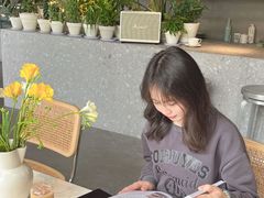 -洪小鹏生活美学馆(领SHOW天地店)