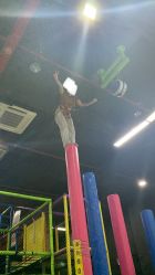 -蹦贝运动中心·蹦床·攀岩·闯关(龙岗店)