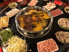-邓莽子老火锅(中兴路总店)