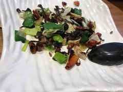 -花馬肆.云南过桥米线(汉神购物广场现场熬汤店)