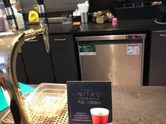 -星巴克臻选(莘庄仲盛店)