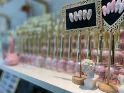 -潮店·溯美日式轻奢美睫馆