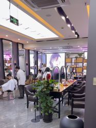 -藤野造型烫染·漂发