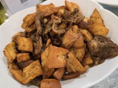 干煸馕炒肉-汗腾格里·风味餐厅(新疆驻京办店)