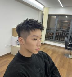 -海文先生国潮烫染男士理发馆