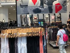 -lululemon(比斯特购物村店)