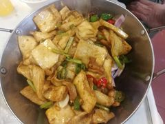 干锅千页豆腐-堤角王师傅牛骨头