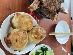 -宝瑞门钉肉饼店