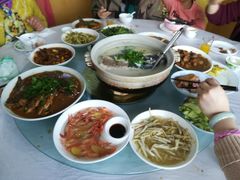 -天乐农家鱼头王(天目湖店)