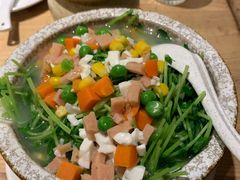 上汤豆苗-渝人码头 川菜店 Chungking Szechuan Cuisine