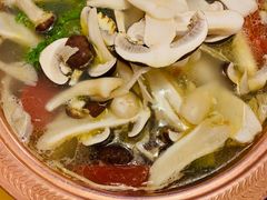 -民食香·腊排骨野生菌美食(木府店)