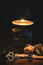-onlygirl摄影美学馆高端定制(江滩店)