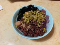 芋圆仙草冻-啰啰冰屋(景洪总店)