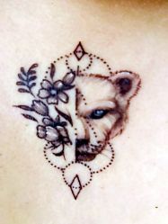 -Black Tattoo Studio