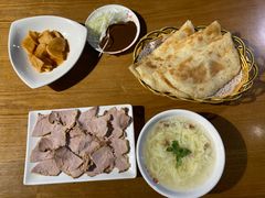-李连贵熏肉大饼(中街盛京龙城店)