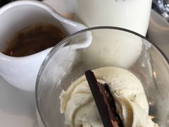 -Takapuna Beach Cafe