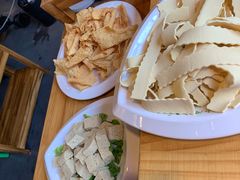 -小小河边鱼(天润城店)