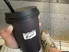 -Onitsuka Tiger(港汇恒隆广场店)