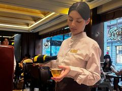 -上海和平饭店维克多咖啡厅 Victor's