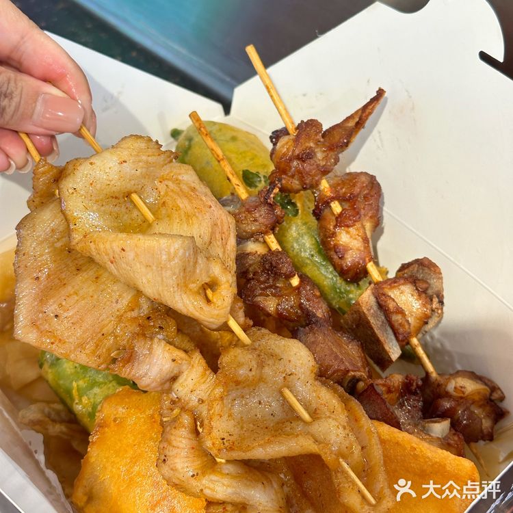 顺德土著带路。。大润炸猪肉集合店！