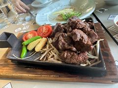 -穹六人间 people 6(岳阳路店)