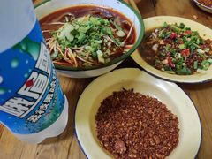 -拈签一笑黄牛肉辣卤串串