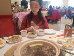 -天宜隆蘑菇宴火锅(石景山旗舰店)