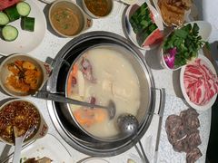 -三人行骨头王火锅(长寿店)