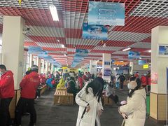 -亚布力新体委滑雪场