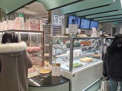 面包甜点陈列柜-奈雪的茶(亨特国际广场店)