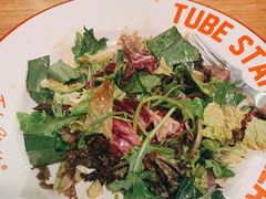 绿色沙拉-Tubestation站点比萨(新世界大望路店)