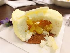 椰子菠萝慕斯-Ten Olives甜点