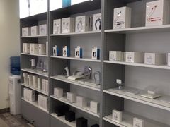 -荣耀授权专卖店(黄浦浙江中路店)