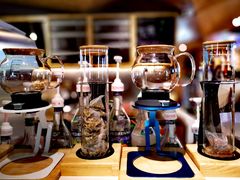 -新华里咖啡书吧(新华书店小寨店)