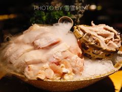 -洪氏嗨捞·广东猪肚鸡·椰子鸡火锅(西咸万象城店)