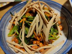 -巴依兄弟西域美食(机场店)