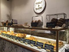面包甜点陈列柜-WHEAT&BAKER-麥(凯德来福士店)