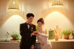 点击看大图 -至臻微拉婚纱摄影