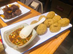 -野山舂·贵州现舂酸汤火锅(鸿通城店)