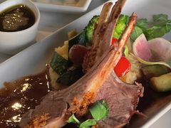 -Top Of Vancouver Revolving Restaurant